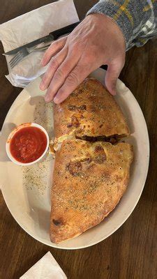 pizza barn newcastle  We’re serving up classics like Meat Lovers® and Original Stuffed Crust® as well as signature wings, pastas and desserts at many of our locations